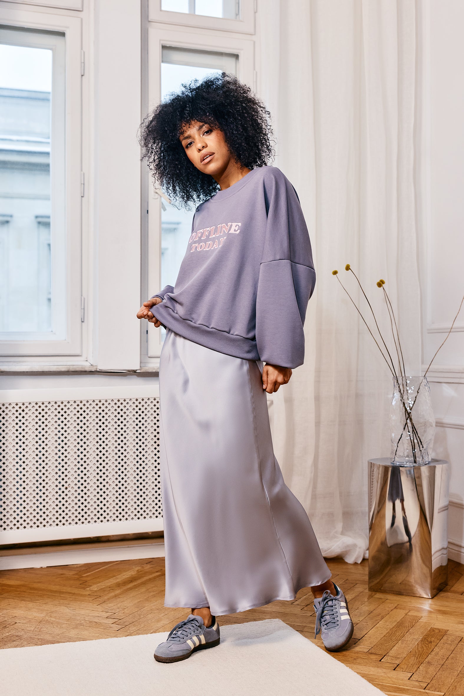 BLUZA SZARA Z HAFTEM OFFLINE TODAY image 2
