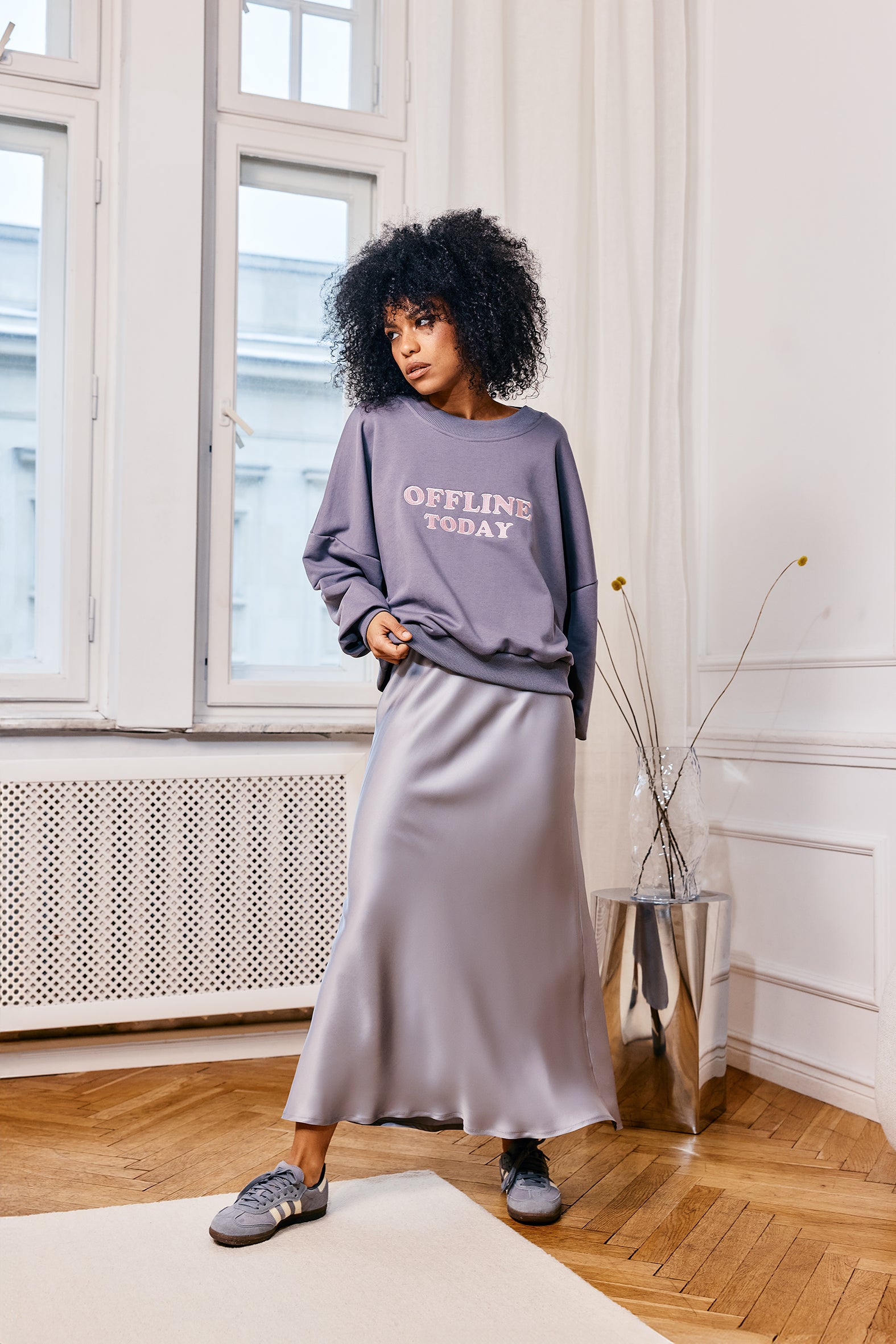 BLUZA SZARA Z HAFTEM OFFLINE TODAY image 3