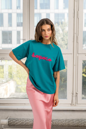 T-SHIRT BOPOCO PETROLOWY Z RÓŻOWYM HAFTEM image 0