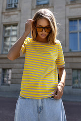 T-SHIRT W PASKI BEŻOWO-ŻÓŁTE image 1