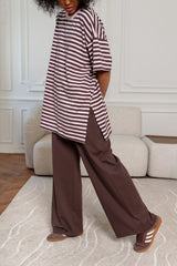 T-SHIRT W PASKI RÓŻOWO-BRĄZOWY MELANŻ Z ROZCIĘCIAMI image 2