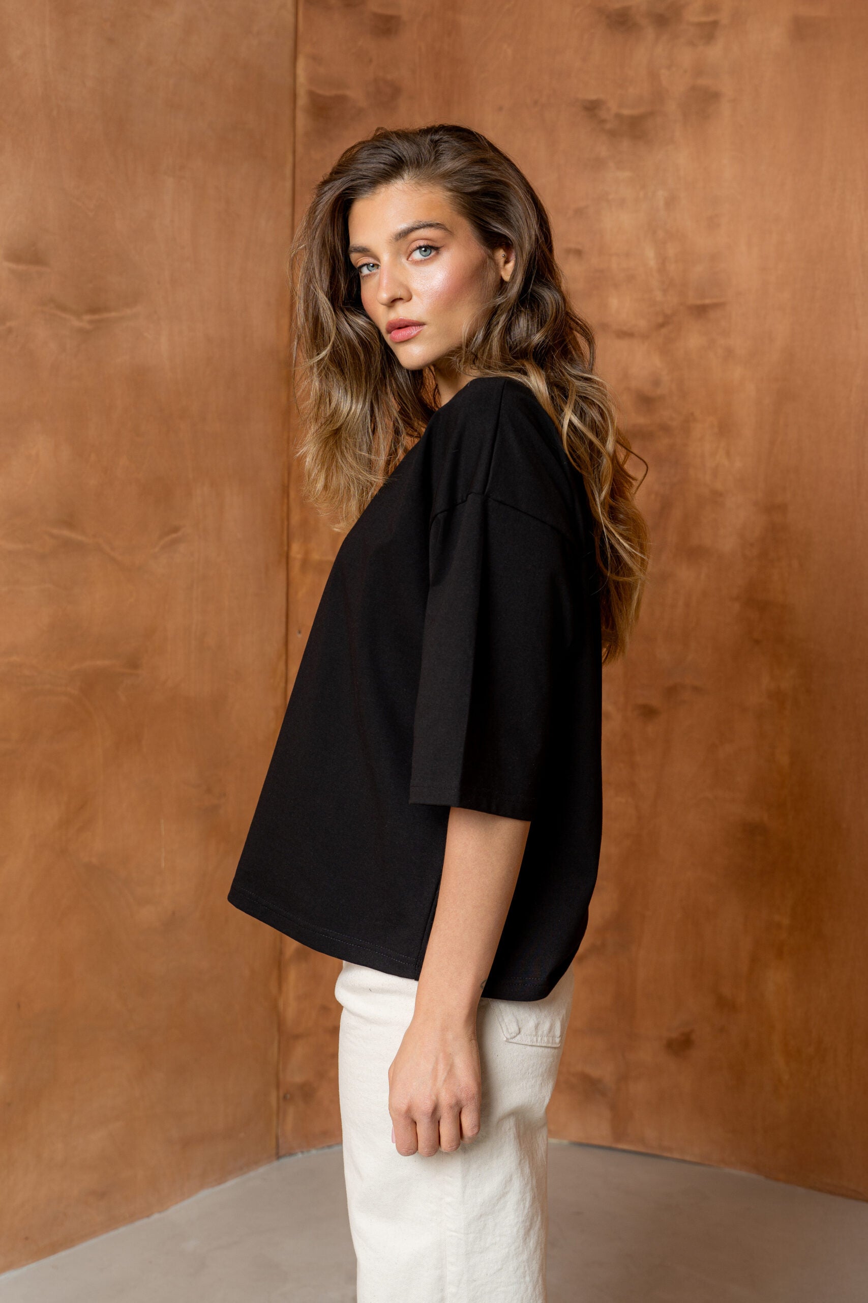 T-SHIRT BASIC BOPOCO OVERSIZE RĘKAW 3/4 CZARNY image 2