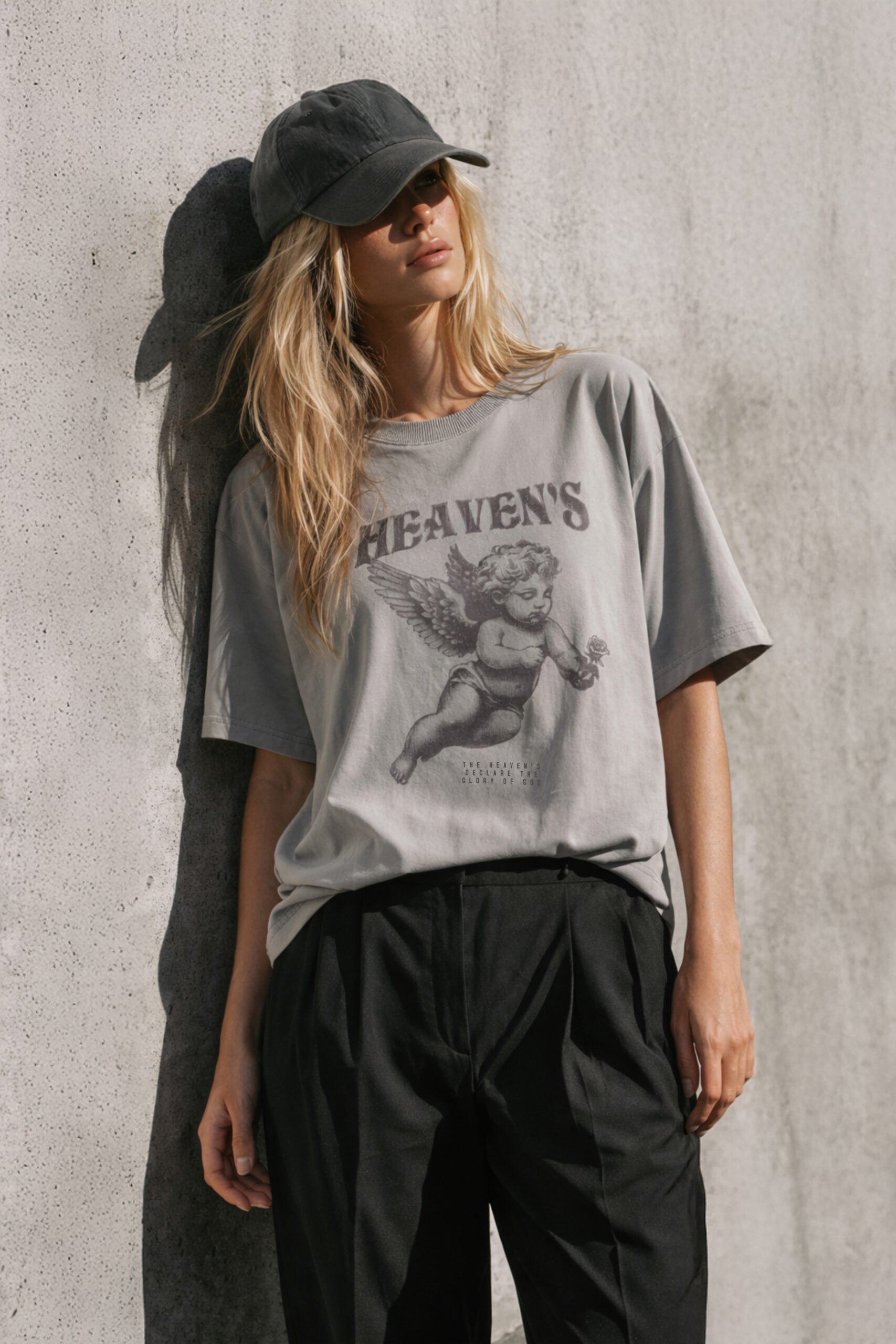 T-SHIRT ANGEL SZARY image 1