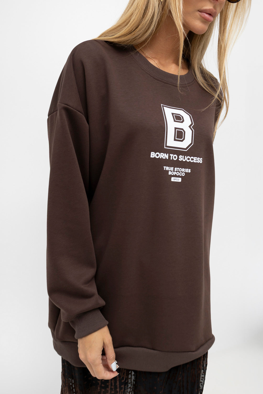 BLUZA LETTER BRĄZOWA