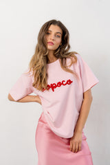 T-SHIRT BOPOCO RÓŻOWY Z CZERWONYM HAFTEM image 2