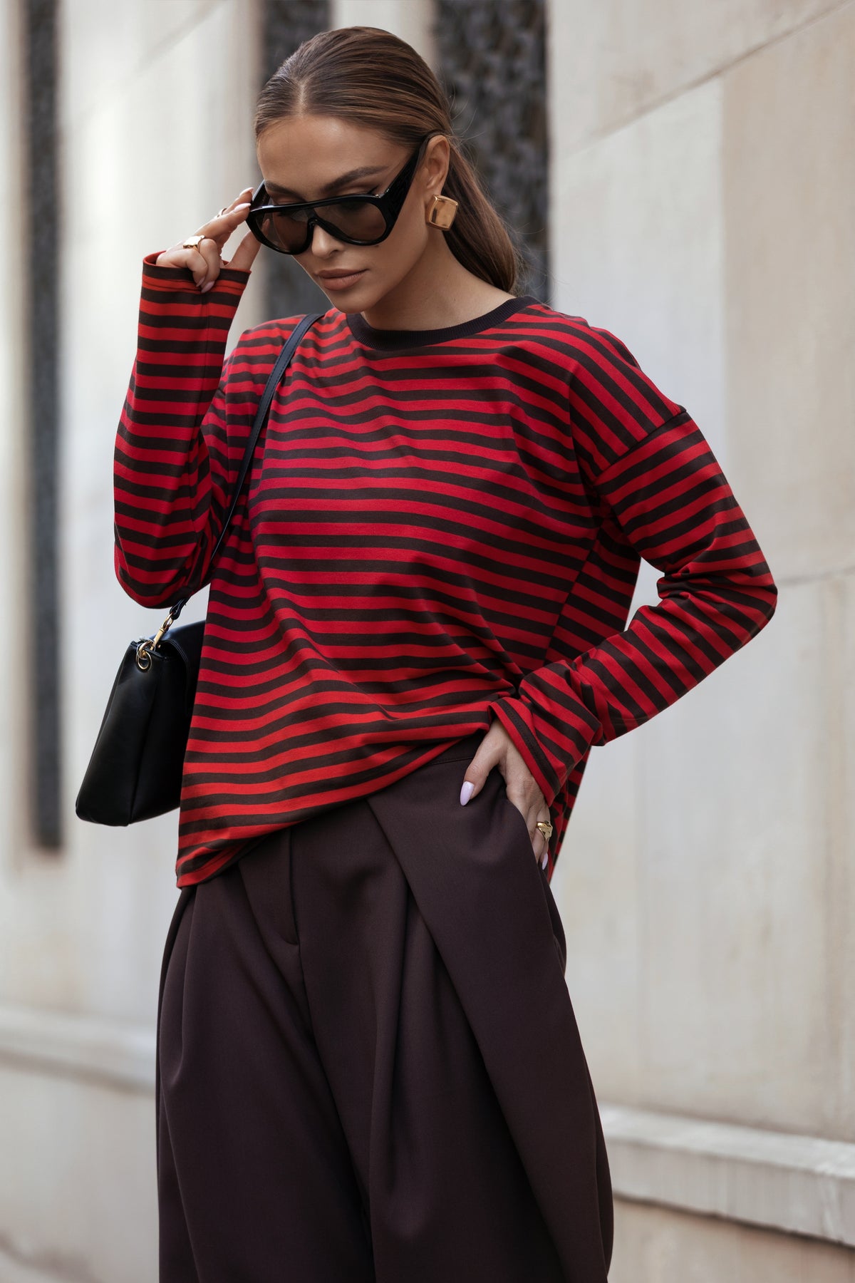 LONGSLEEVE OVERSIZE W PASKI BRĄZOWO-CZERWONE