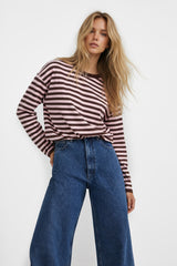 LONGSLEEVE OVERSIZE W PASKI BRĄZOWO-RÓŻOWE