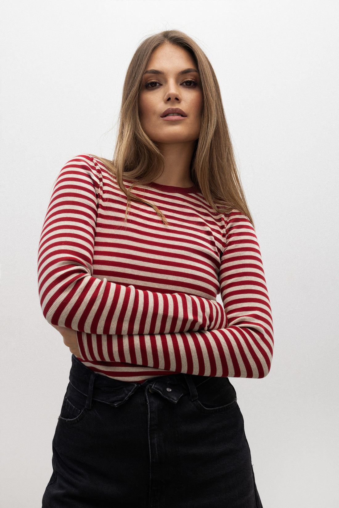LONGSLEEVE PRĄŻEK W PASKI BORDOWO-BEŻOWY MELANŻ