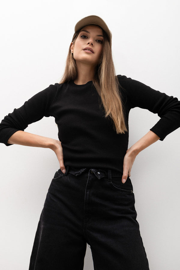 LONGSLEEVE PRĄŻEK CZARNY