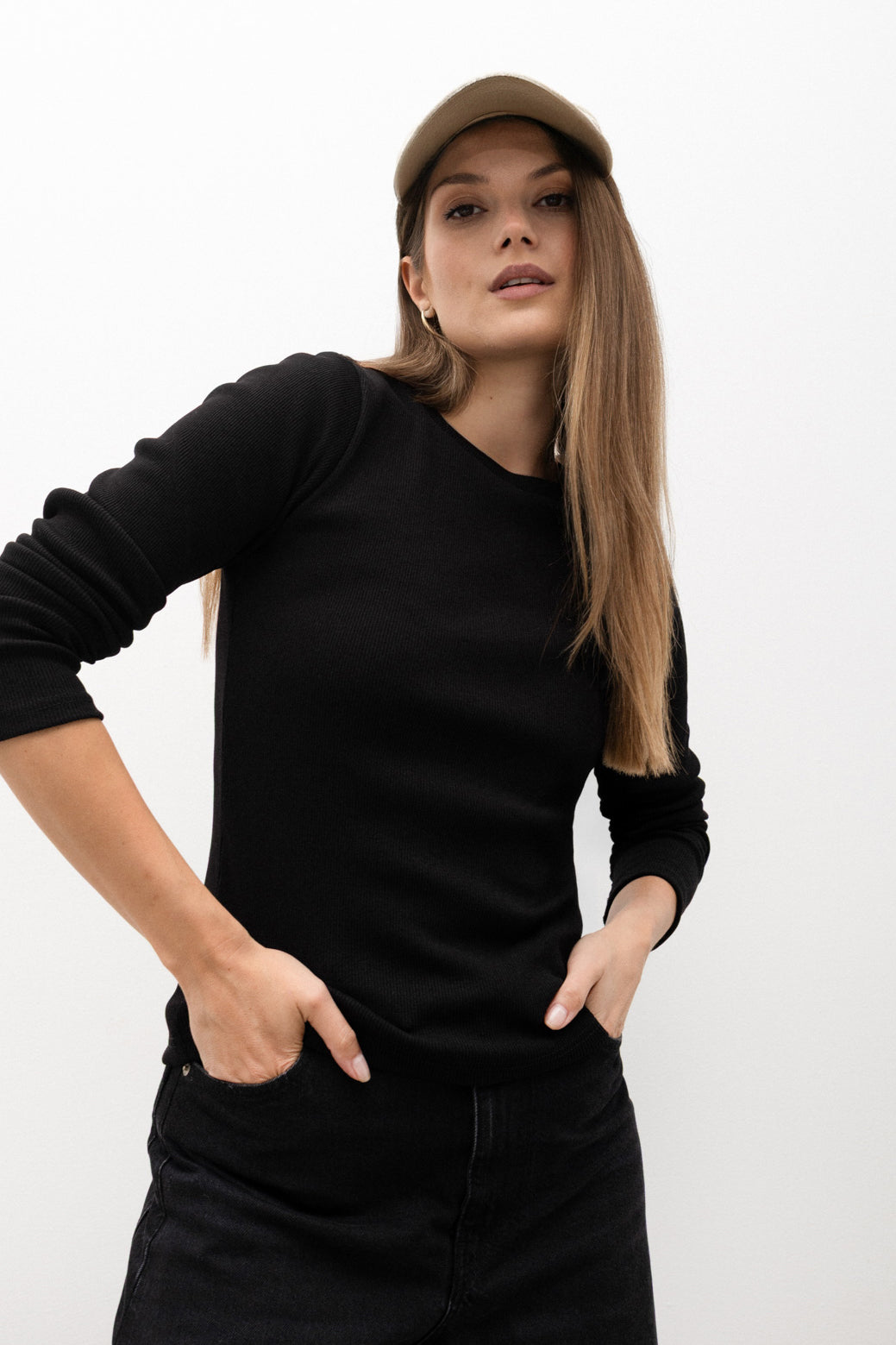 LONGSLEEVE PRĄŻEK CZARNY