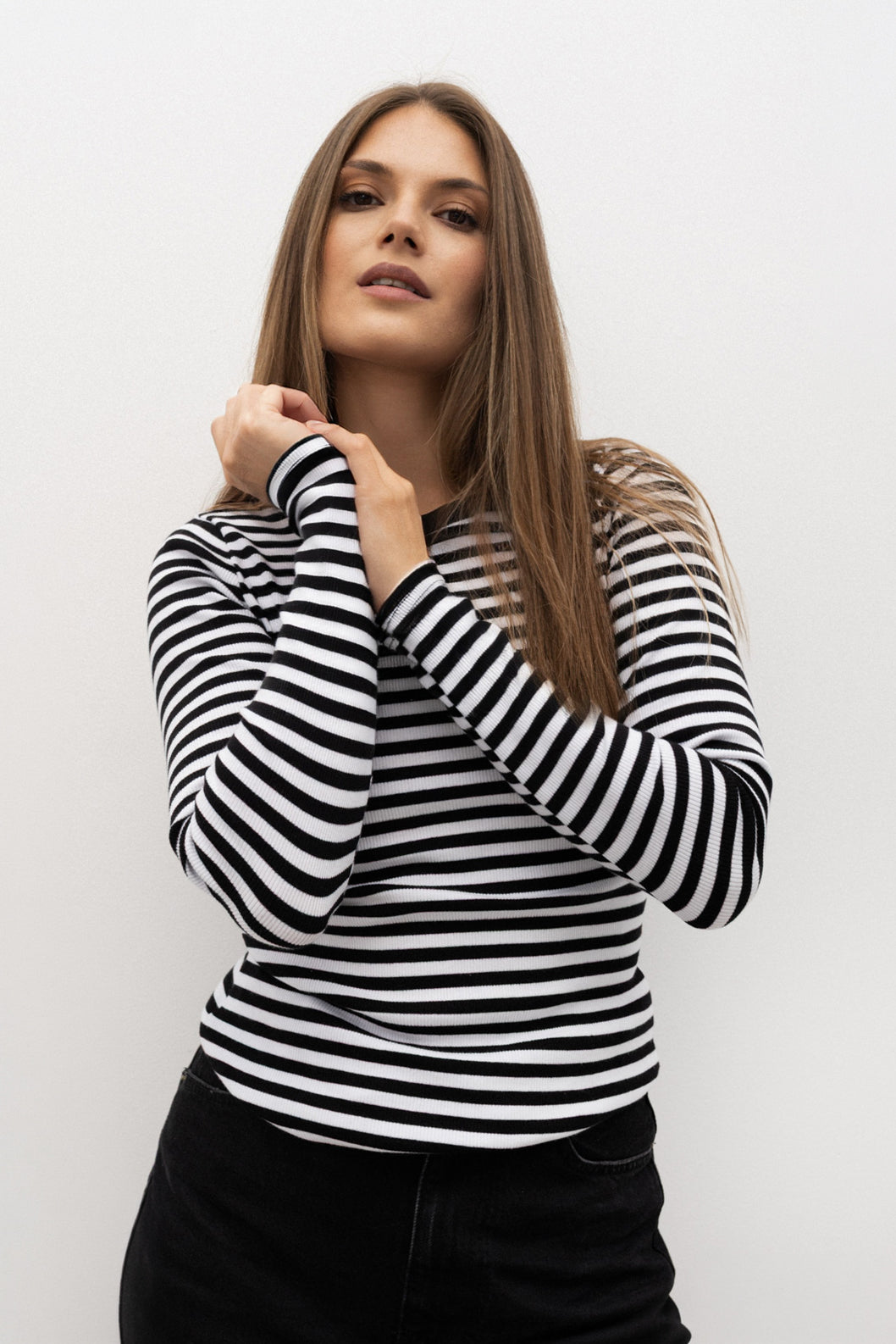 LONGSLEEVE PRĄŻEK W PASKI CZARNO-BIAŁE
