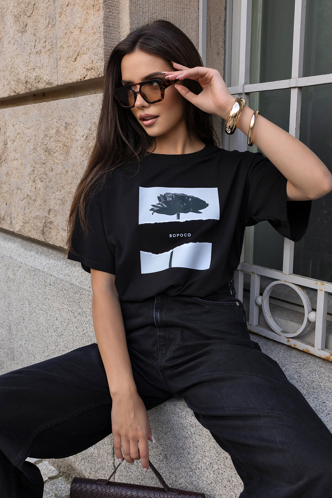 T-SHIRT BLACK FLOWER CZARNY