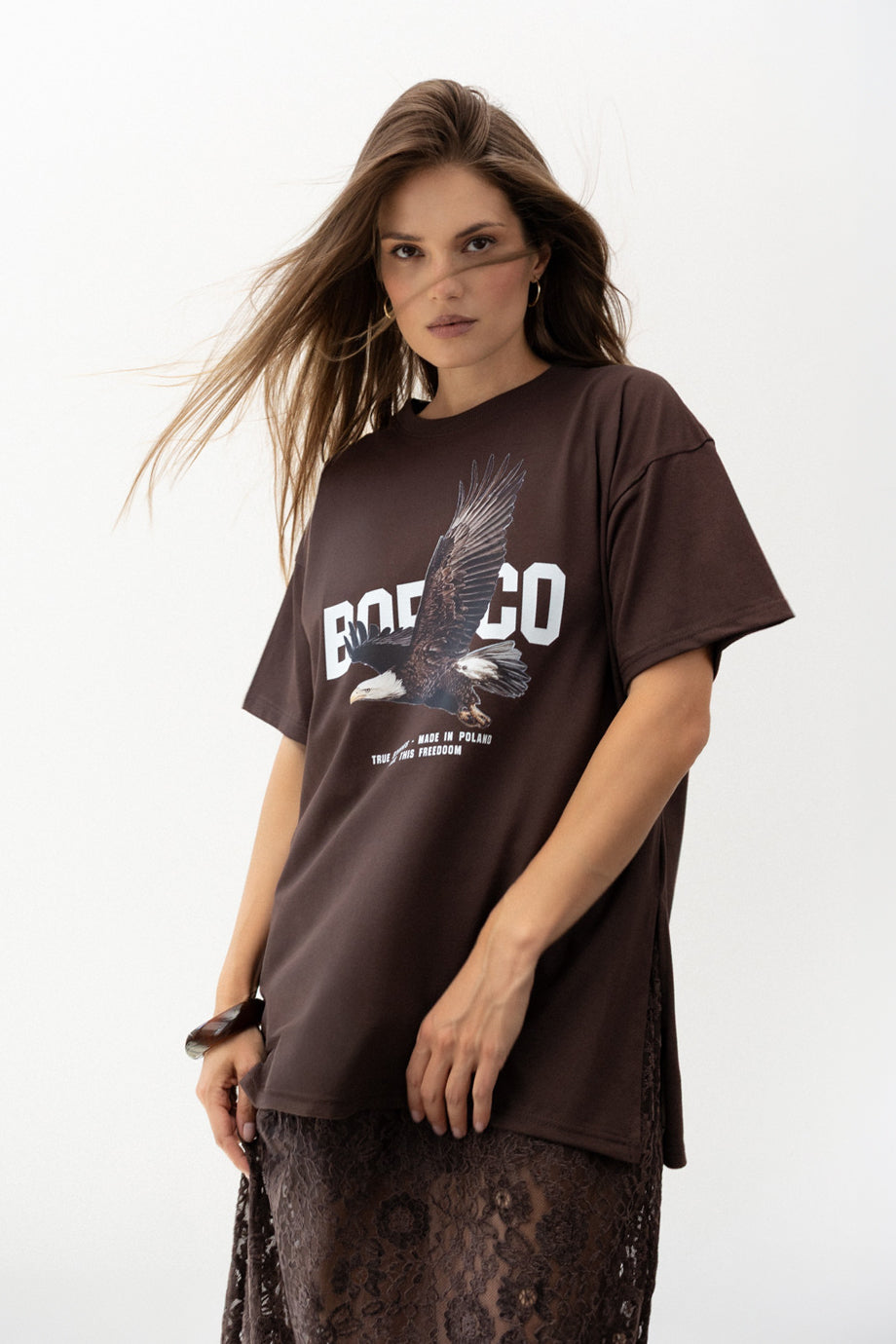T-SHIRT FREEDOM BRĄZOWY
