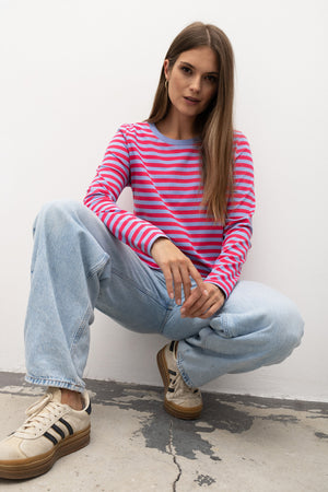 LONGSLEEVE W PASKI FIOLETOWO-FUKSJOWE