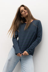 LONGSLEEVE W PASKI FIOLETOWO-ZIELONE