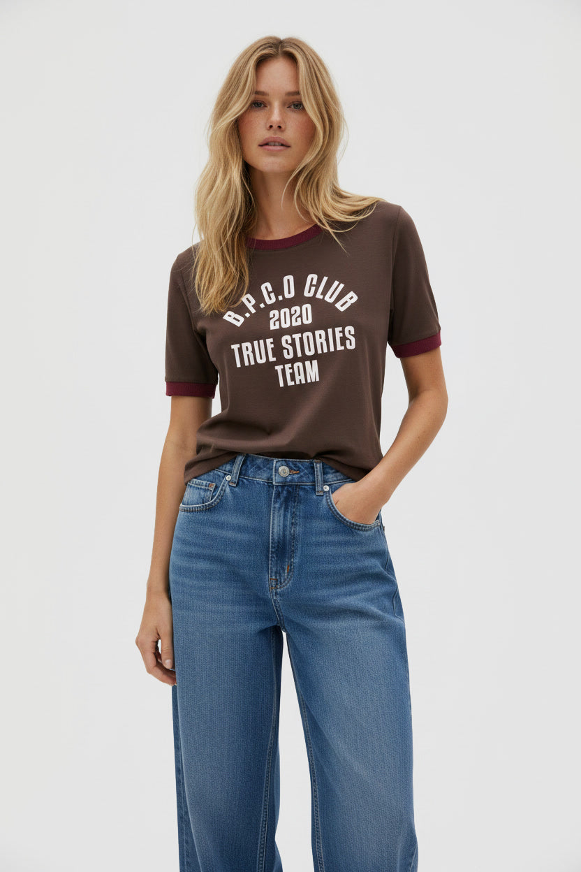 T-SHIRT B.P.C.O CLUB BRĄZOWY Z LAMÓWKĄ