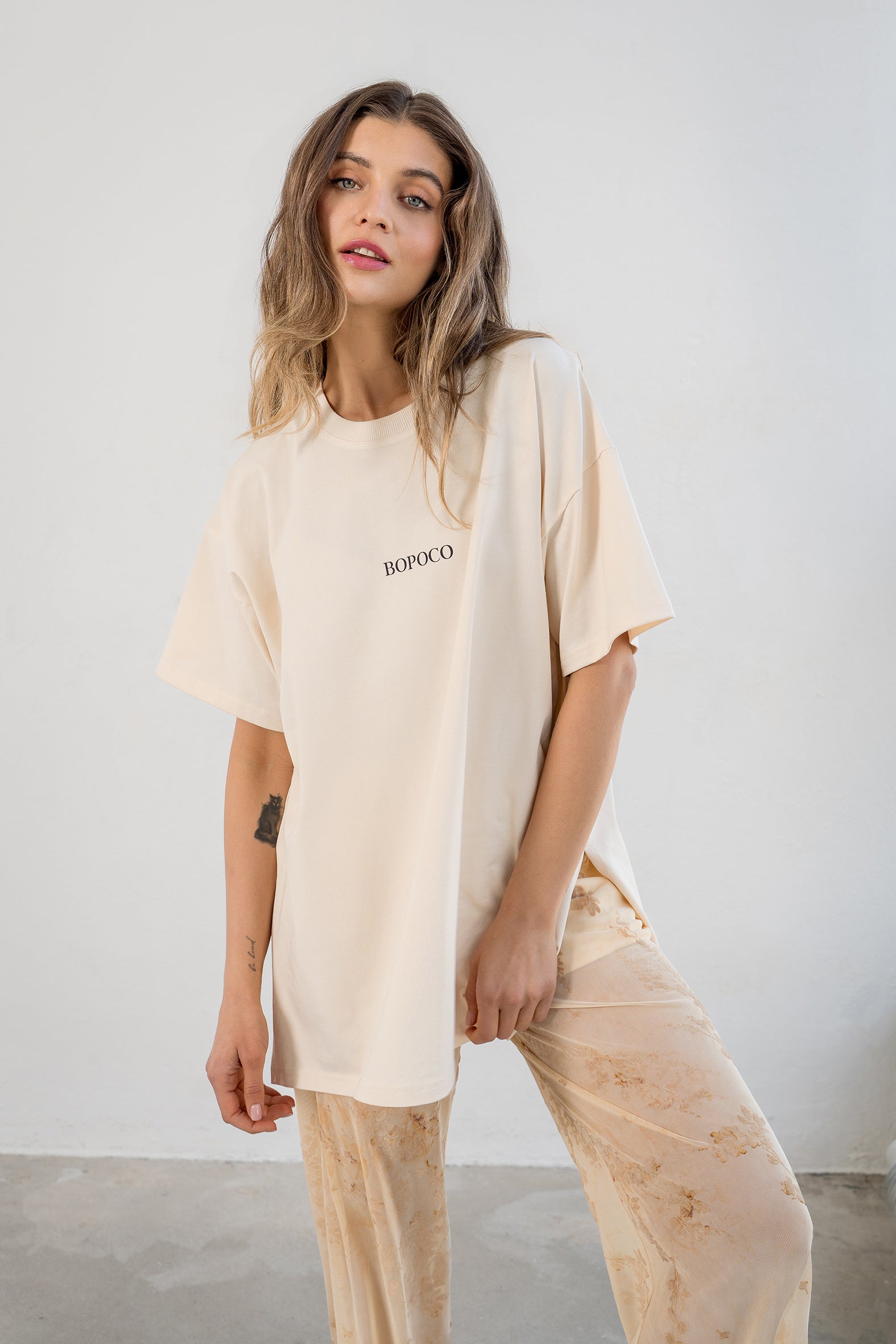 T-SHIRT BOPOCO BEŻOWY