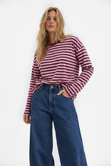 LONGSLEEVE OVERSIZE W PASKI BORDOWO-RÓŻOWY