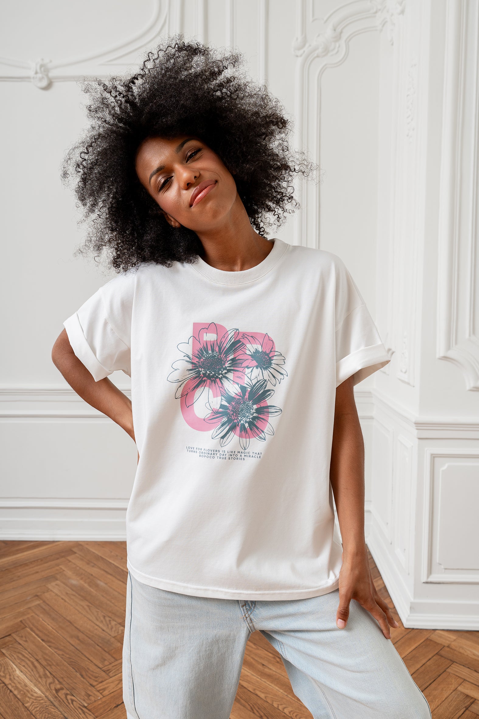 T-SHIRT FLORAL ESSENCE ŚMIETANKOWY