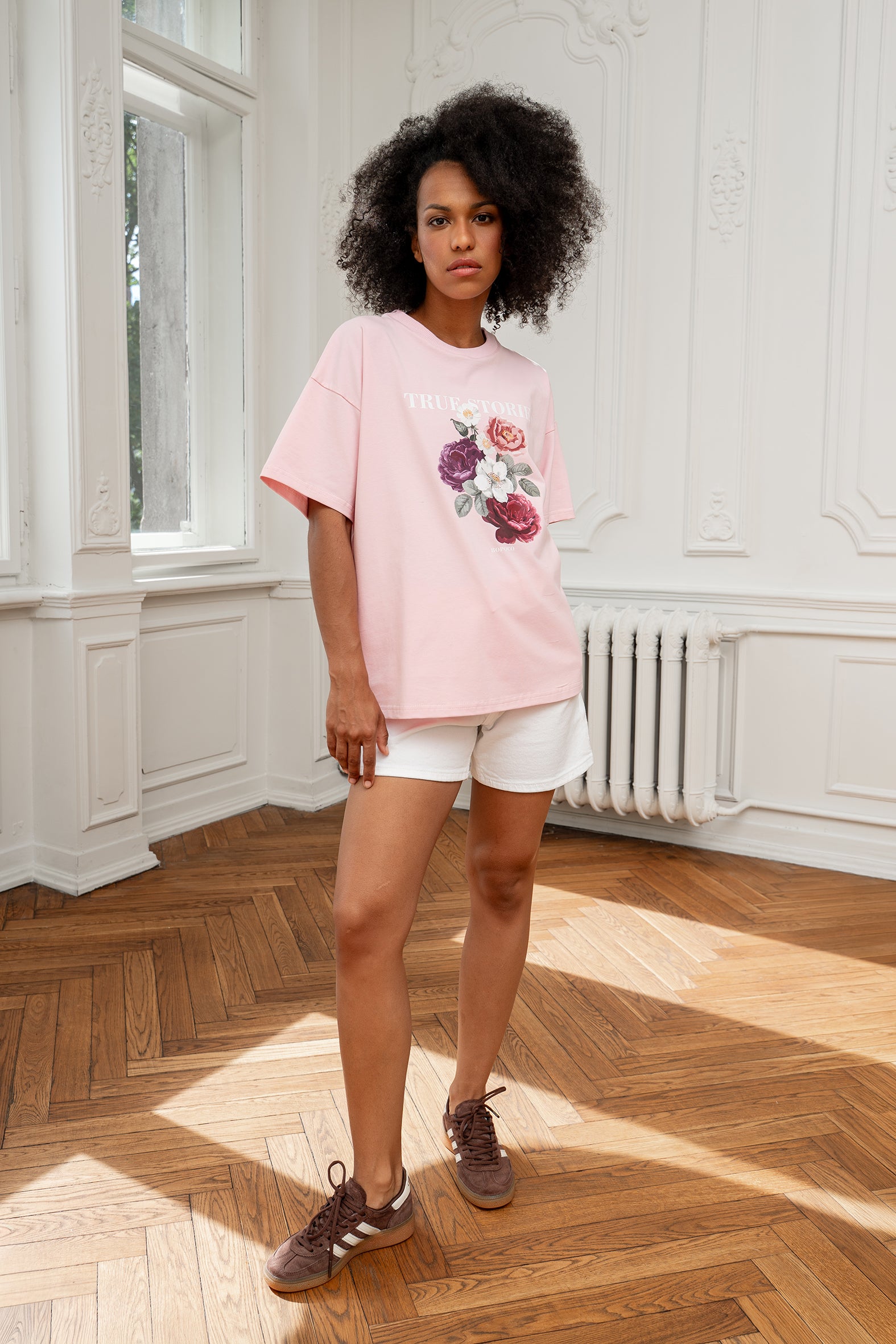 T-SHIRT IN FULL BLOOM RÓŻOWY