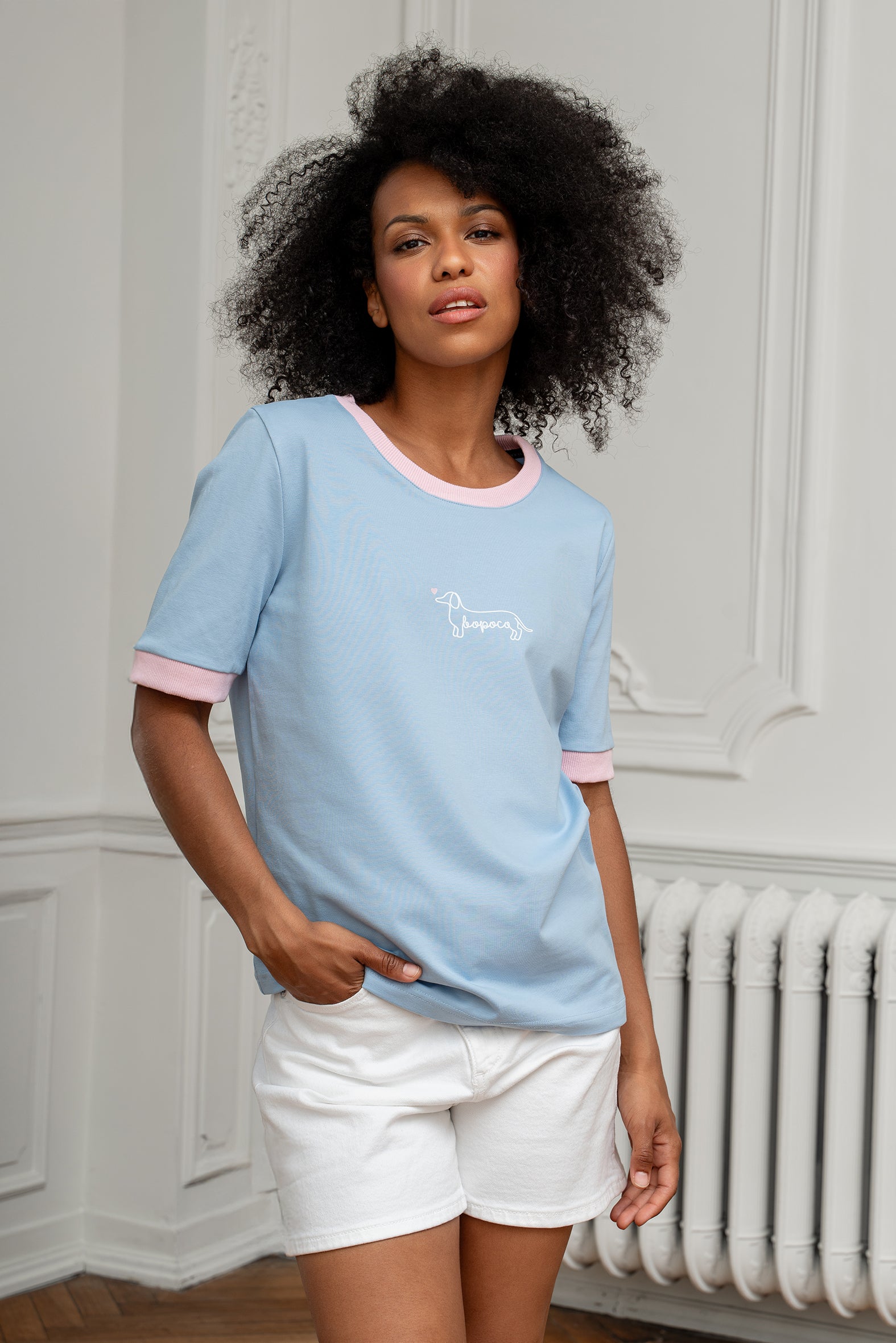 T-SHIRT BŁĘKITNY JAMNIK BOPOCO Z LAMÓWKĄ
