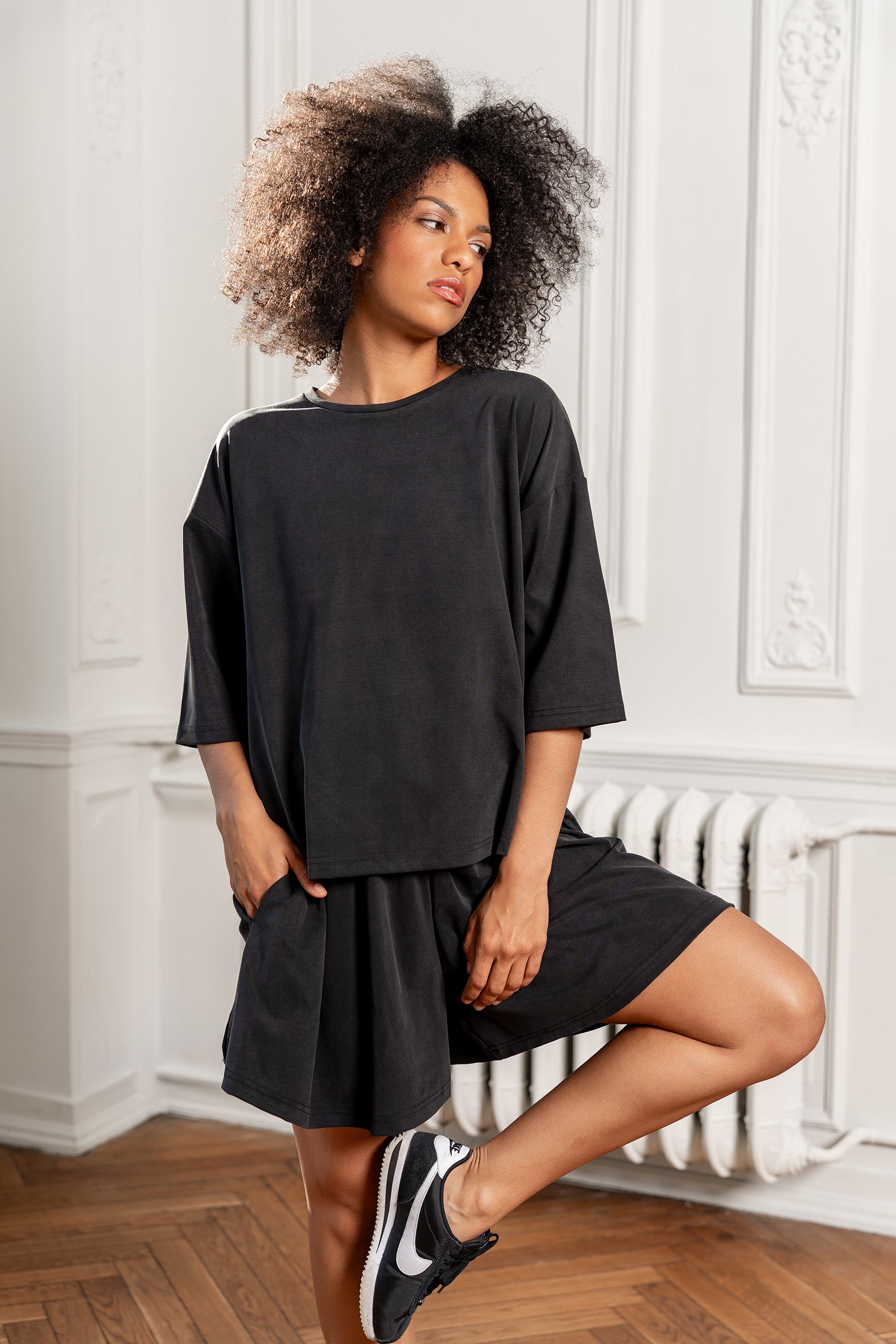 T-SHIRT CAMILA ANTRACYTOWY