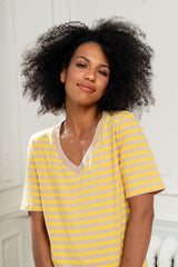 T-SHIRT V-NECK W PASKI BEŻOWO-ŻÓŁTE