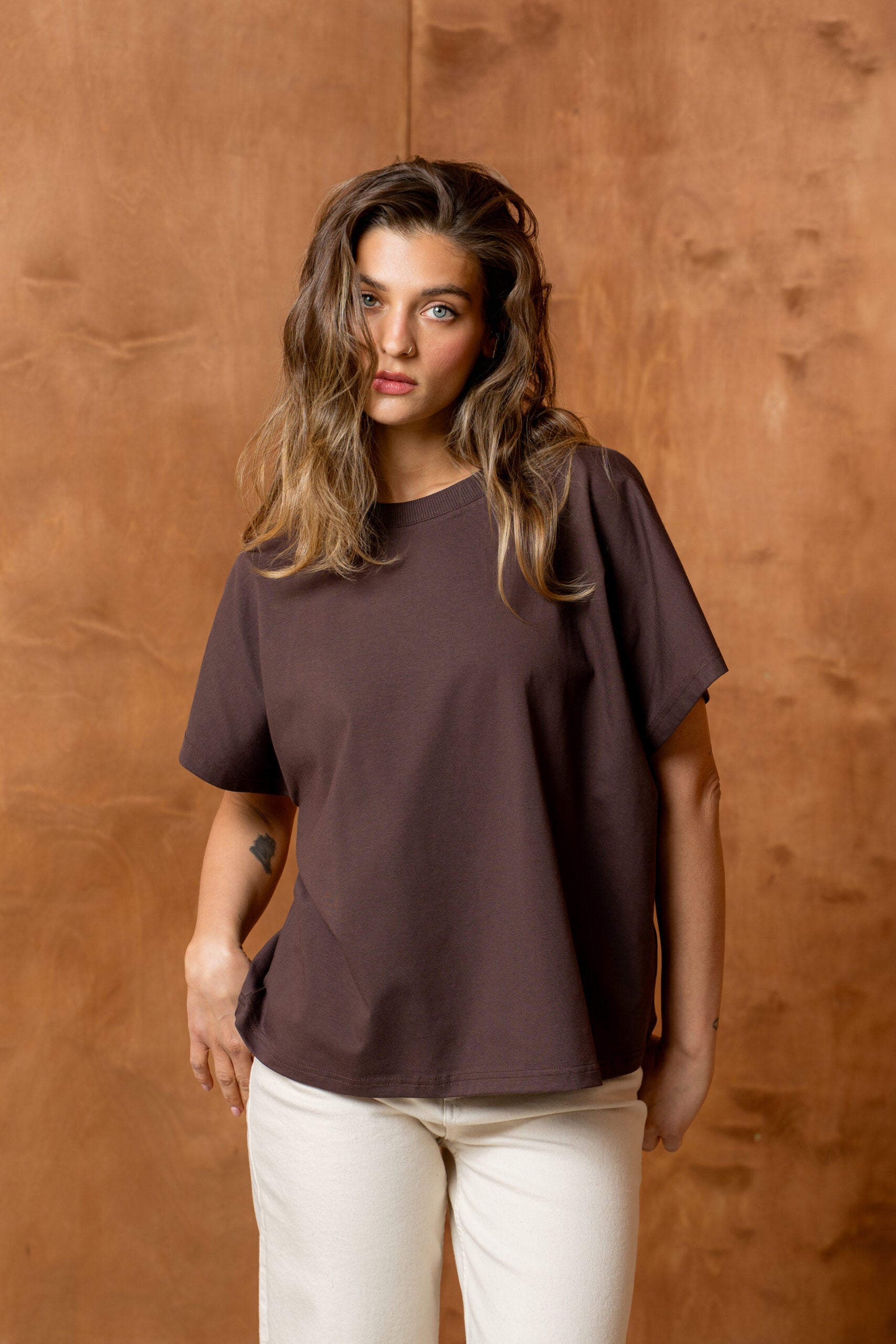 T-SHIRT BASIC BOPOCO OVERSIZE KIMONO BRĄZOWY image 1