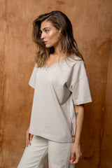 T-SHIRT BASIC BOPOCO OVERSIZE V-NECK BEŻOWY image 1
