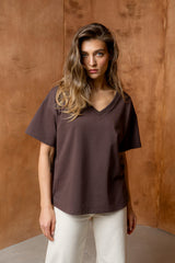 T-SHIRT BASIC BOPOCO OVERSIZE V-NECK BRĄZOWY image 1
