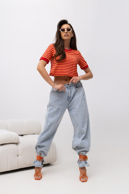 T-SHIRT W PASKI CZERWONO-POMARAŃCZOWE