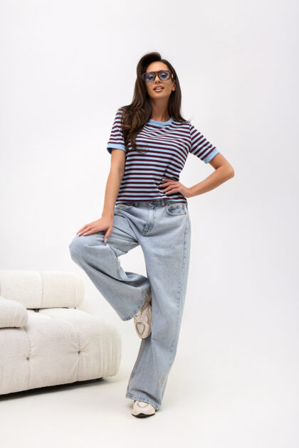 T-SHIRT W PASKI NIEBIESKO-BORDOWE