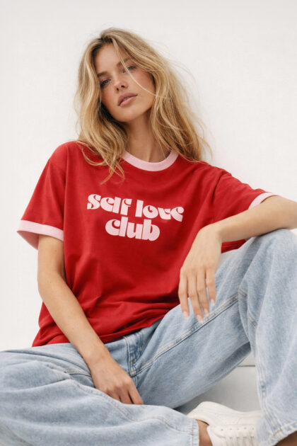T-SHIRT SELF LOVE CLUB CZERWONY