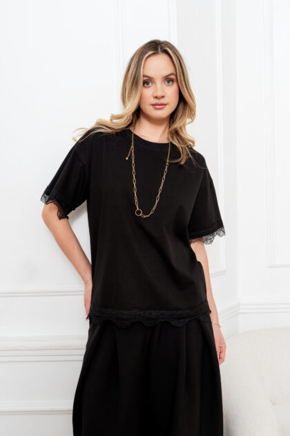 T-SHIRT Z KORONKĄ CZARNY