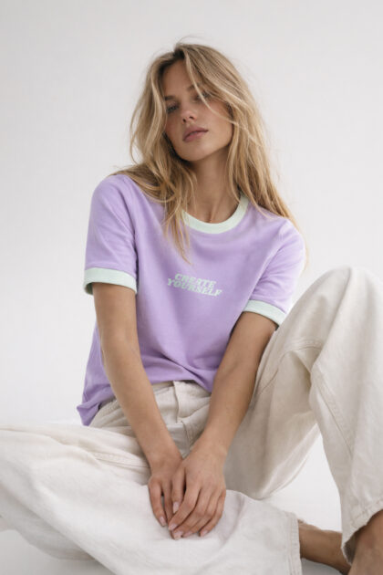 T-SHIRT LILA CREATE YOURSELF Z LAMÓWKĄ