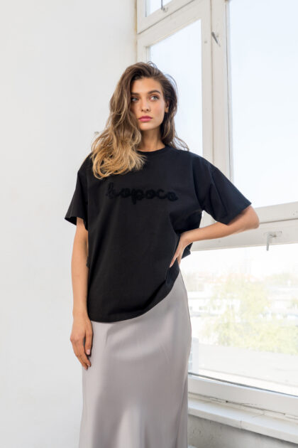 T-SHIRT BOPOCO CZARNY Z HAFTEM