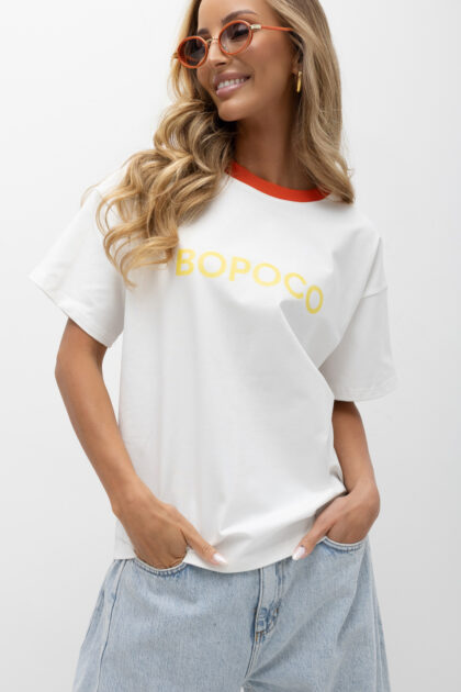 T-SHIRT BOPOCO BIAŁY Z POMARAŃCZOWĄ LAMÓWKĄ