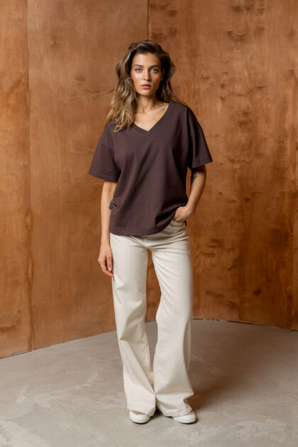 T-SHIRT BASIC BOPOCO OVERSIZE V-NECK BRĄZOWY